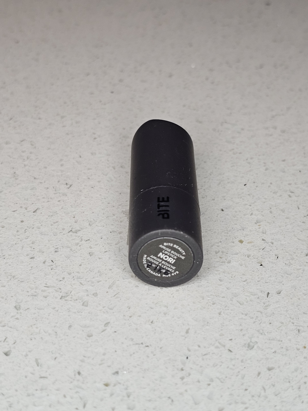 BITE Beauty Amuse Bouche Lipstick – Nori Mini (1.55 g / 0.05 oz) - Picture 3 of 7